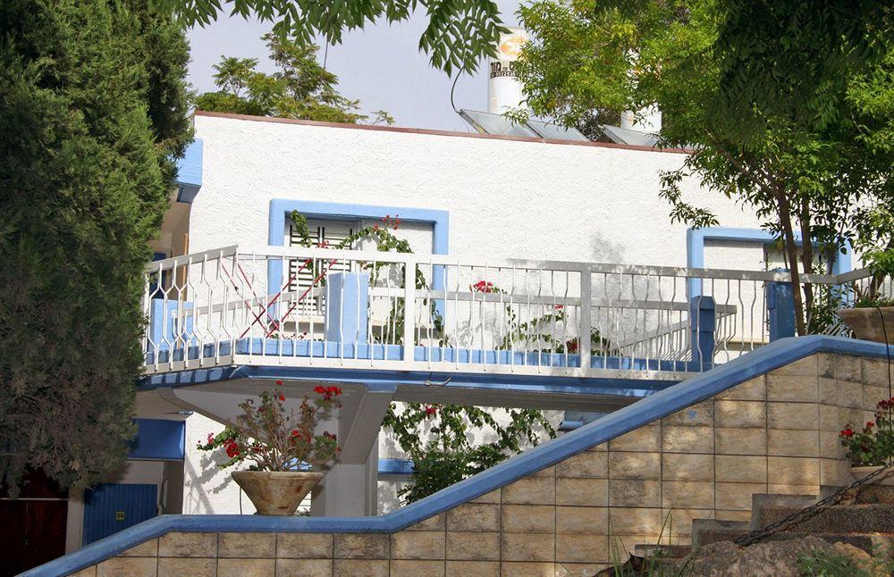 Travel Hotel Gesher Haziv Extérieur photo