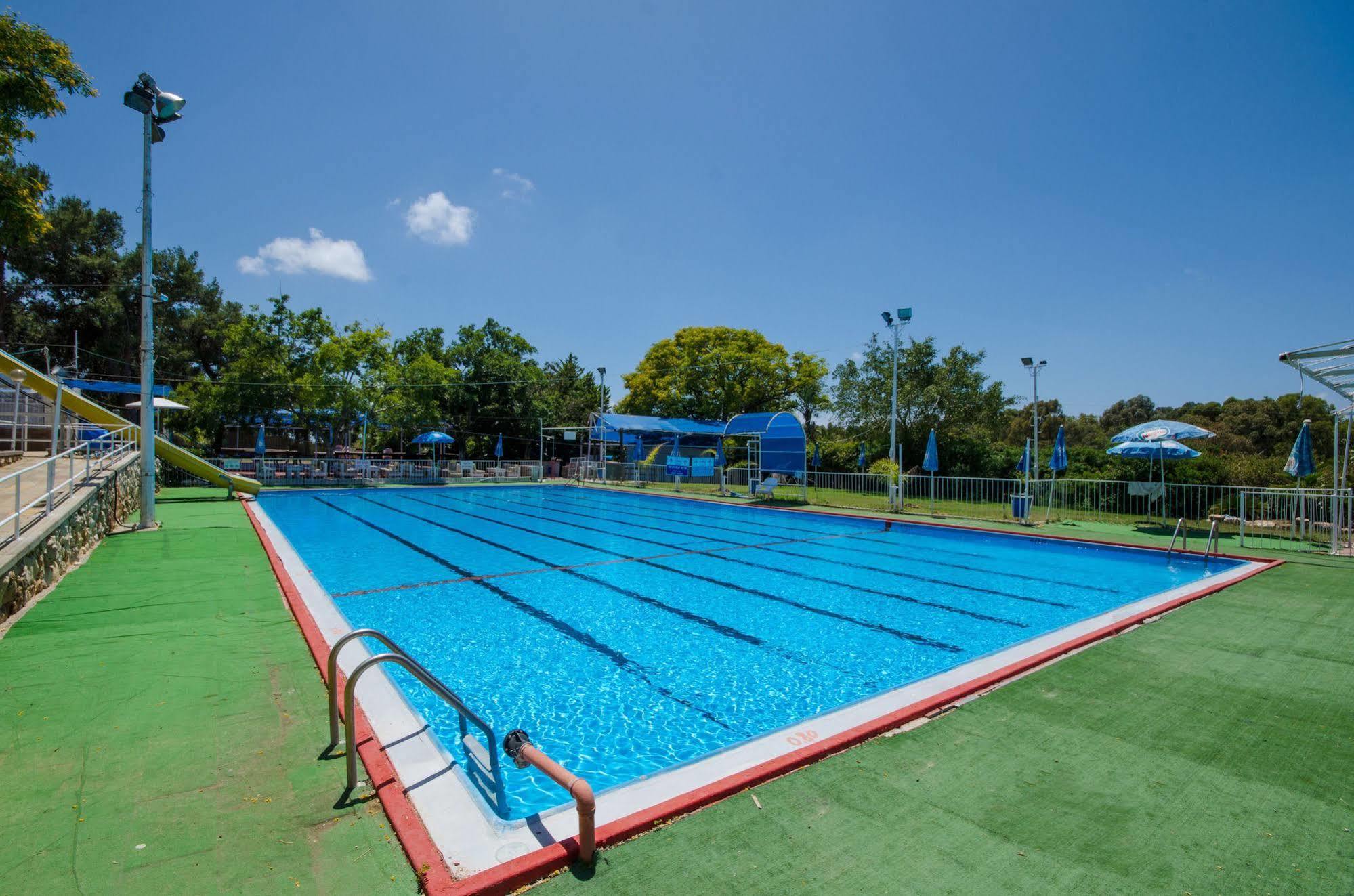 Travel Hotel Gesher Haziv Extérieur photo