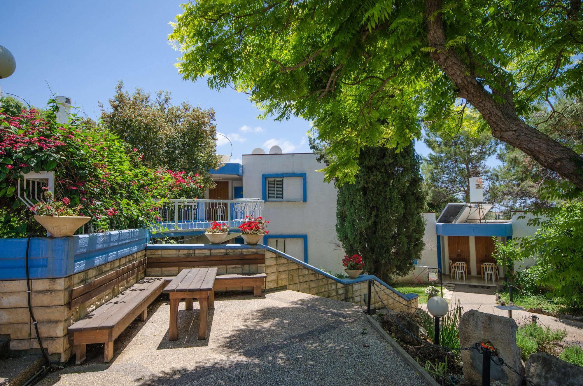 Travel Hotel Gesher Haziv Extérieur photo
