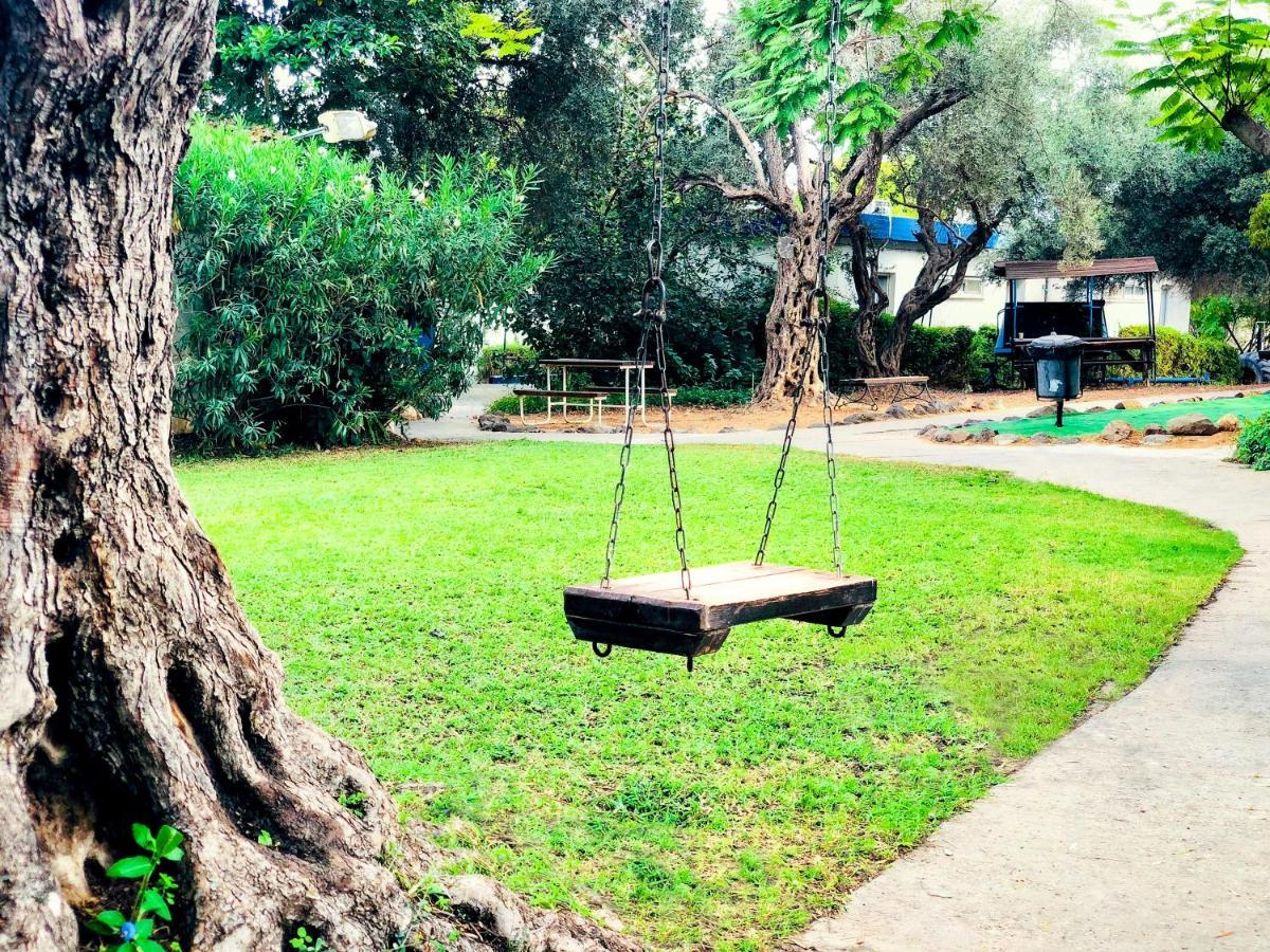 Travel Hotel Gesher Haziv Extérieur photo